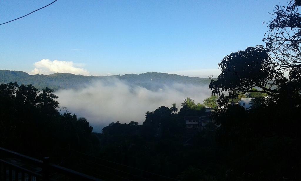 Kandy Hill Escape Luaran gambar