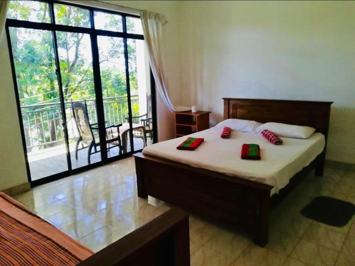 Kandy Hill Escape Luaran gambar