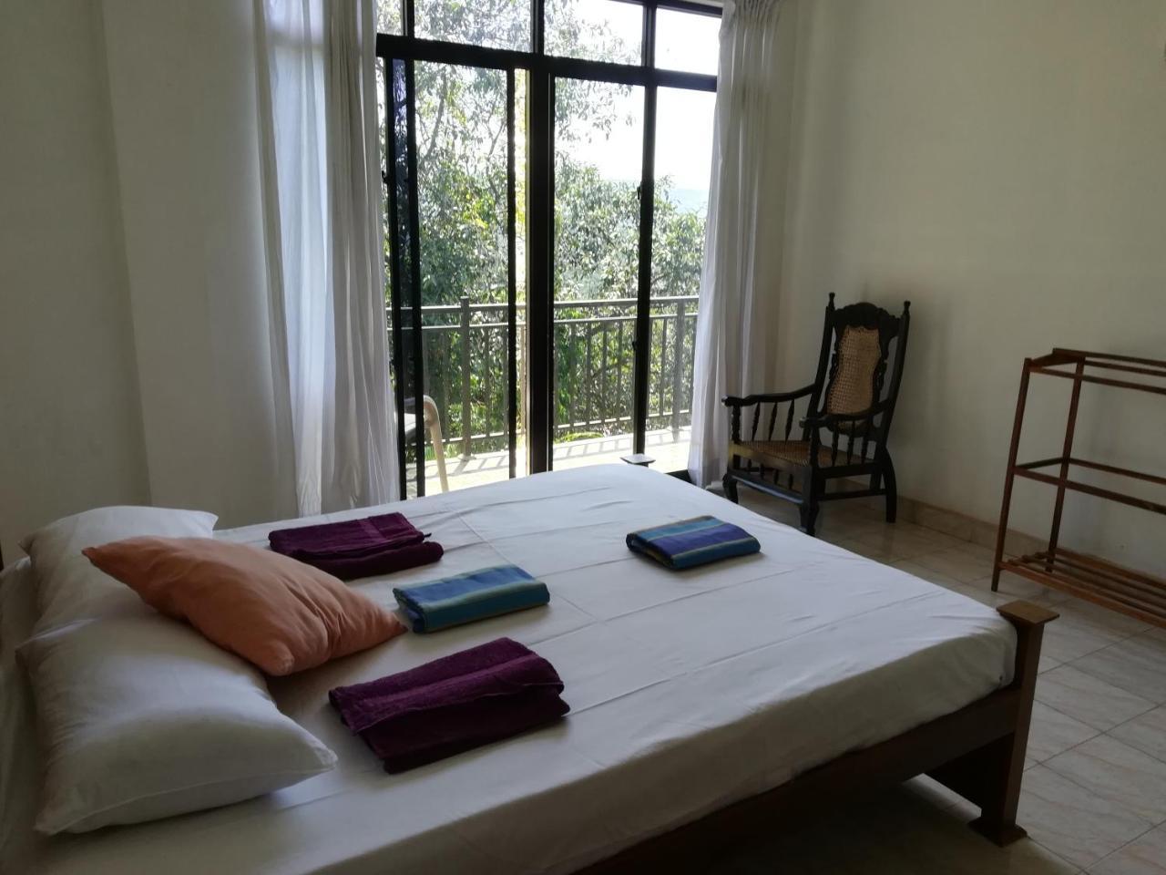 Kandy Hill Escape Luaran gambar